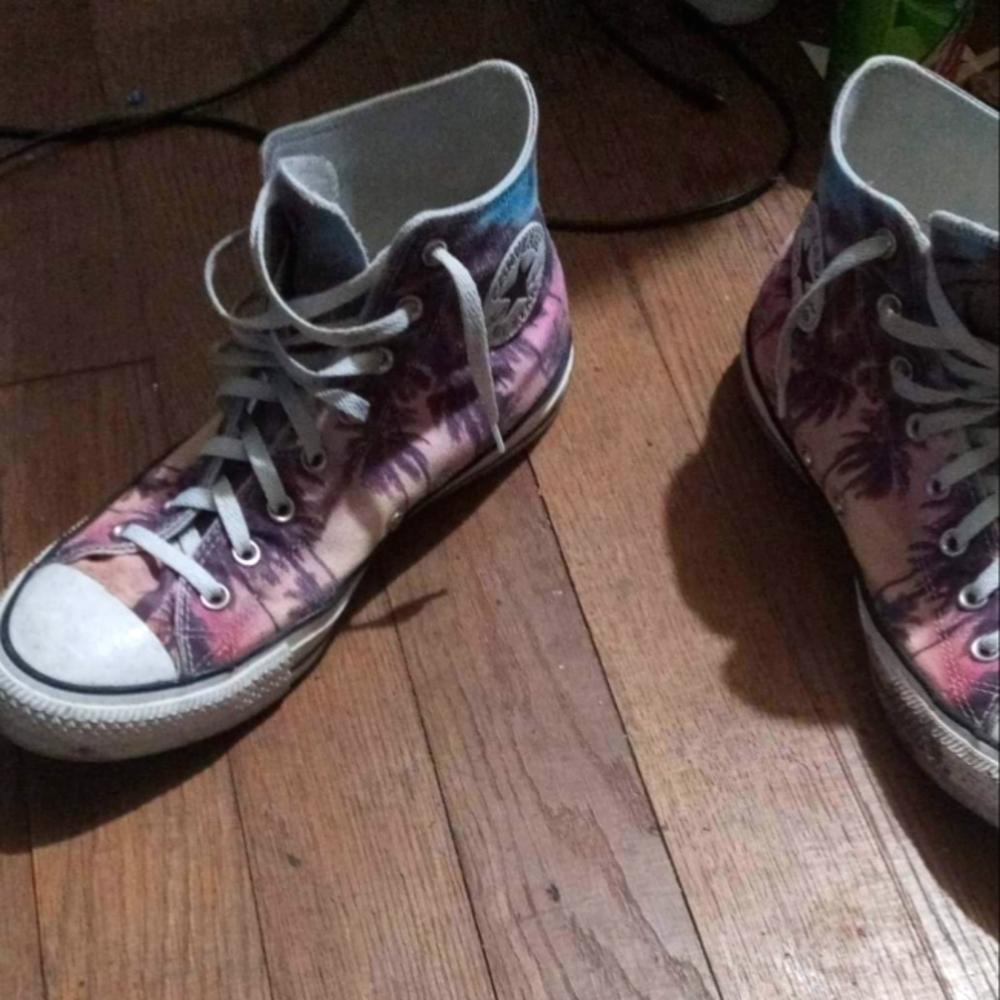 Converse Chuck Taylors high tops